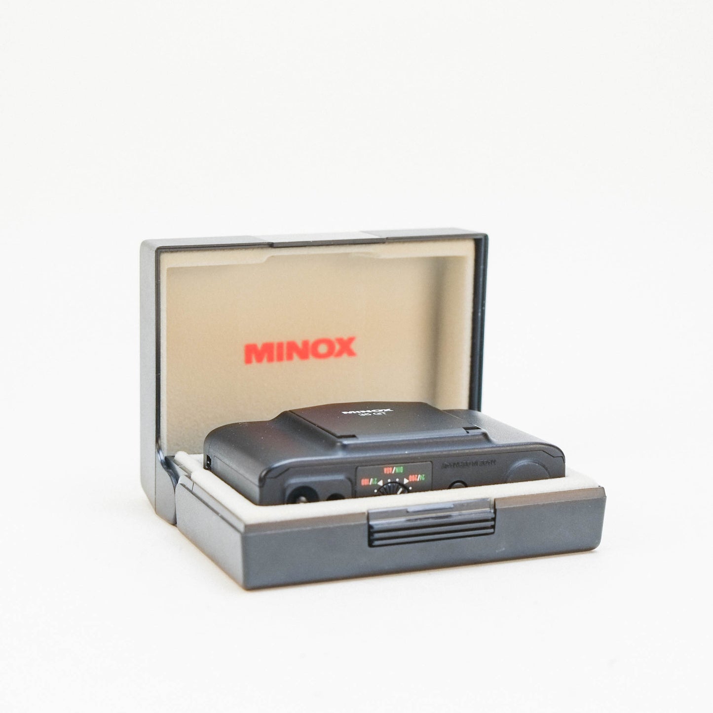 Minox 35GT /w case