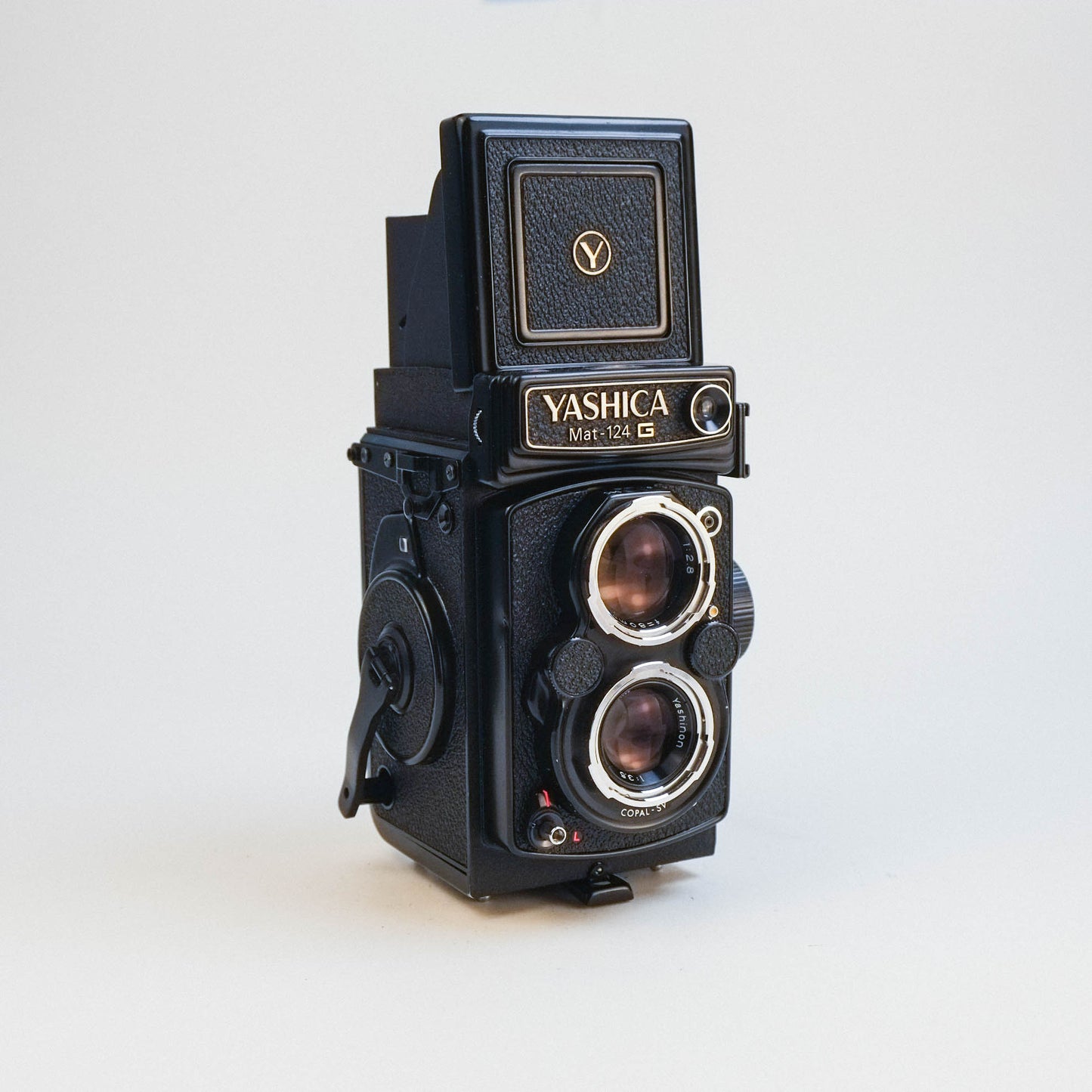 Yashica Mat-124G