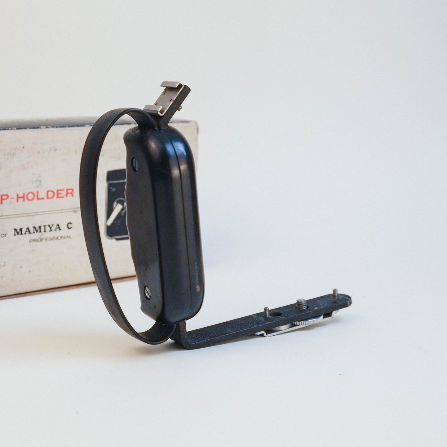 Grip Holder for Mamiya C /w box