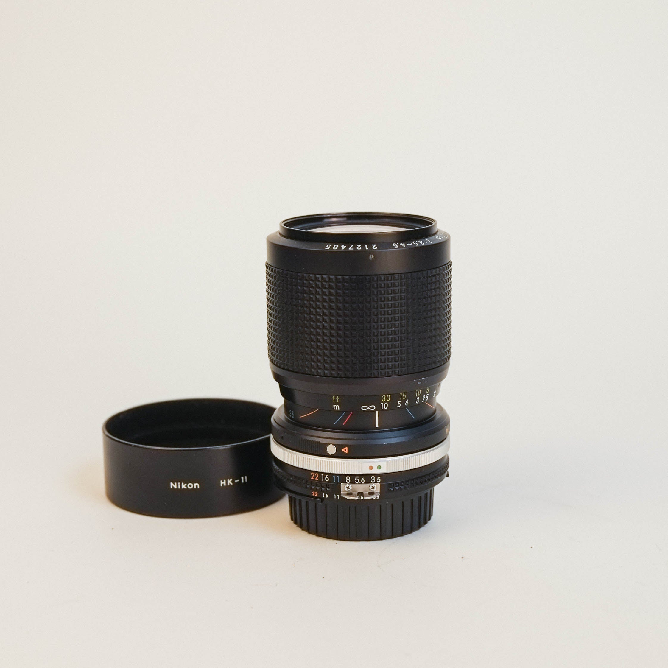Nikon Zoom-Nikkor 35-105mm f3.5-4.5 Ai-s + NIkon HK-11 Lens Hood
