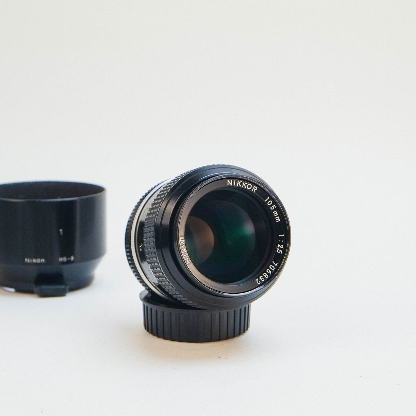 Nikon 105mm f2.5 pre-AI /w HS-8 lens hood