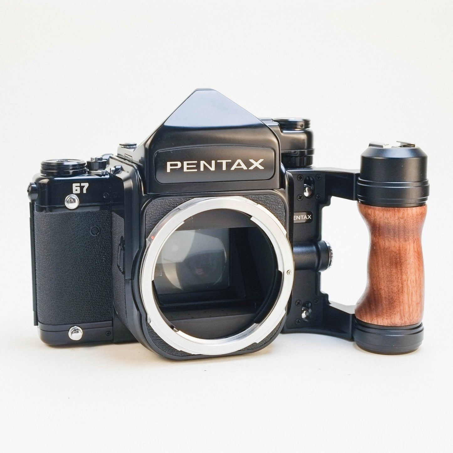 Pentax 67 /w Pentax SMC 105mm f2.4 [120 kit]