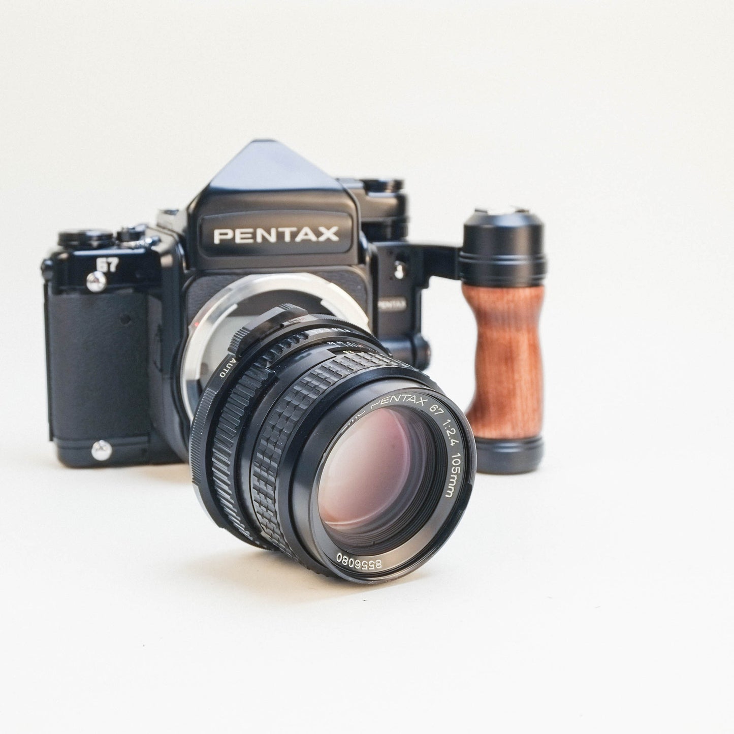 Pentax 67 /w Pentax SMC 105mm f2.4 [120 kit]