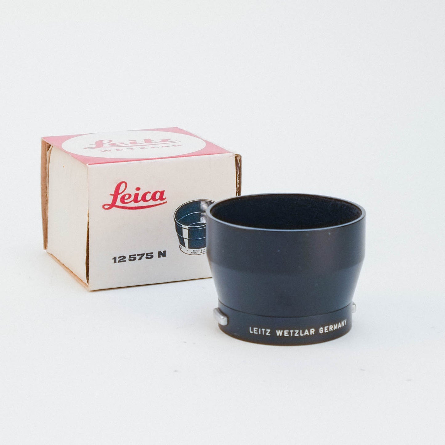 Leica Lens Hood for 90mm & 135mm (12575n) /w original box