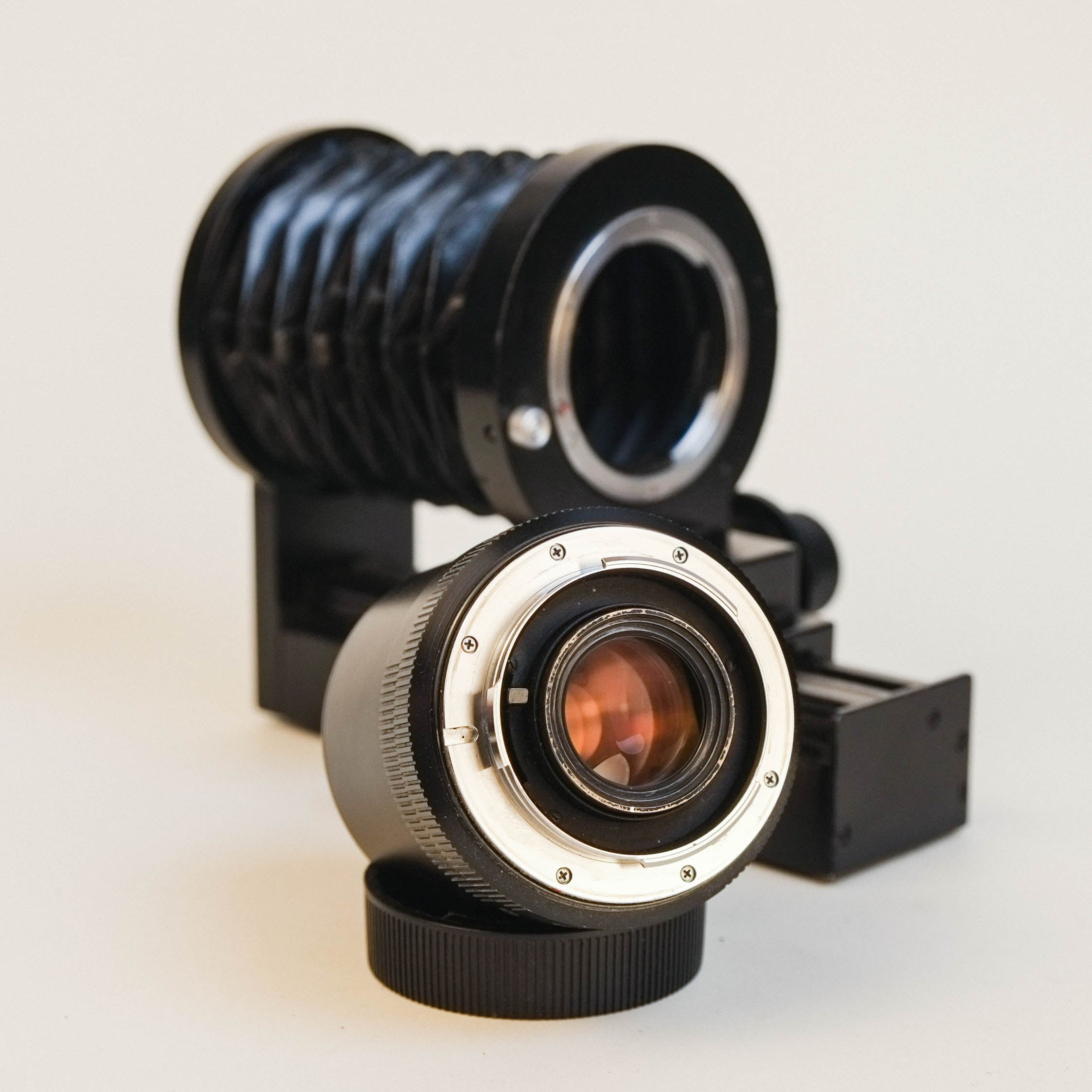 Leica Macro-Elmar-R 100mm f4 /w bellows (16860)