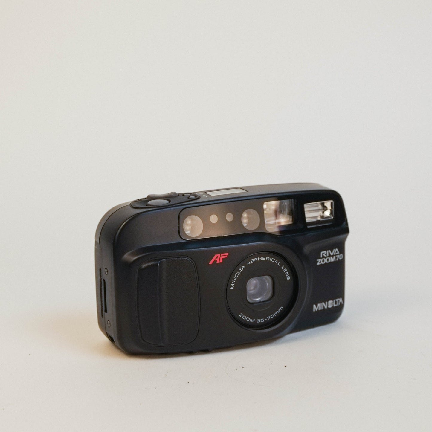 Minolta Riva Zoom 70 (black)